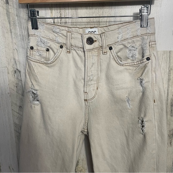 BDG Urban Outfitters PAX High Rise Fray Hem Straight Leg Jeans Tan Beige Size 24 - Picture 9 of 13